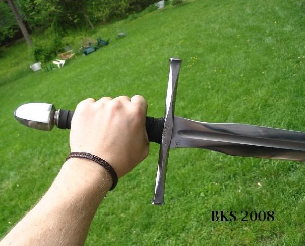 fullered sword